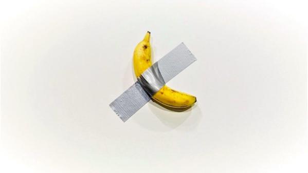 Maurizio cattelan banana