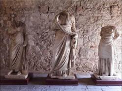 Statues Apollonia